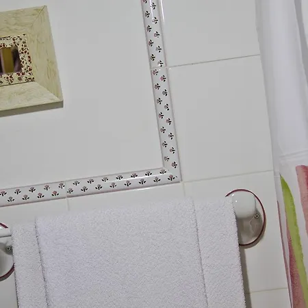 Konukevi Casa Velarde 3*