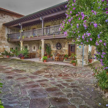 Casa Velarde Konukevi 3*