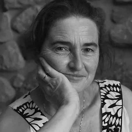 بيت ضيافة Casa Velarde 3*