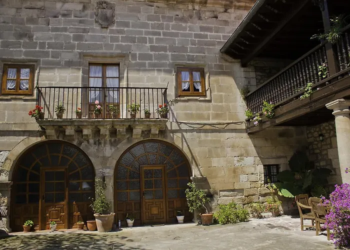 Pensjonat Casa Velarde 3*